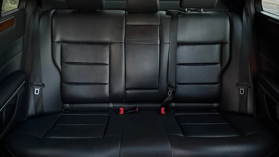 2016 Mercedes-Benz W212 E-Class - Image 15 of 17