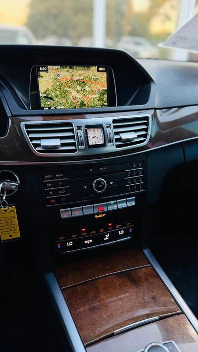 2016 Mercedes-Benz W212 E-Class - Image 9 of 17