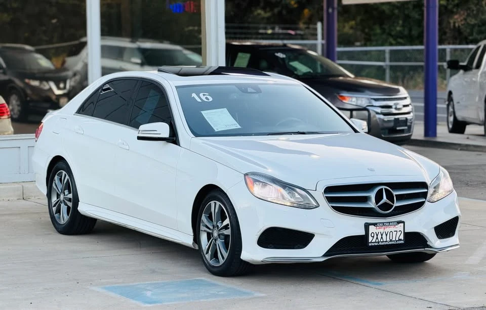 2016 Mercedes-Benz W212 E-Class - Image 3 of 17