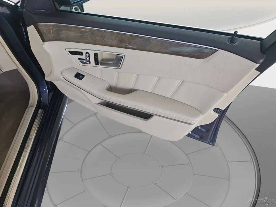 2016 Mercedes-Benz W212 E-Class - Image 18 of 21