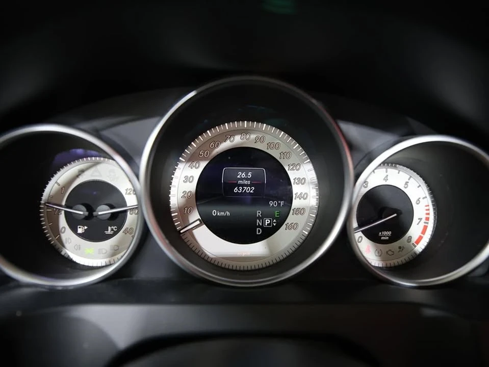 2016 Mercedes-Benz W212 E-Class - Image 17 of 18