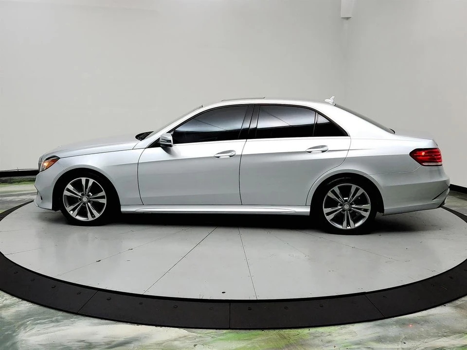 2016 Mercedes-Benz W212 E-Class - Image 8 of 12