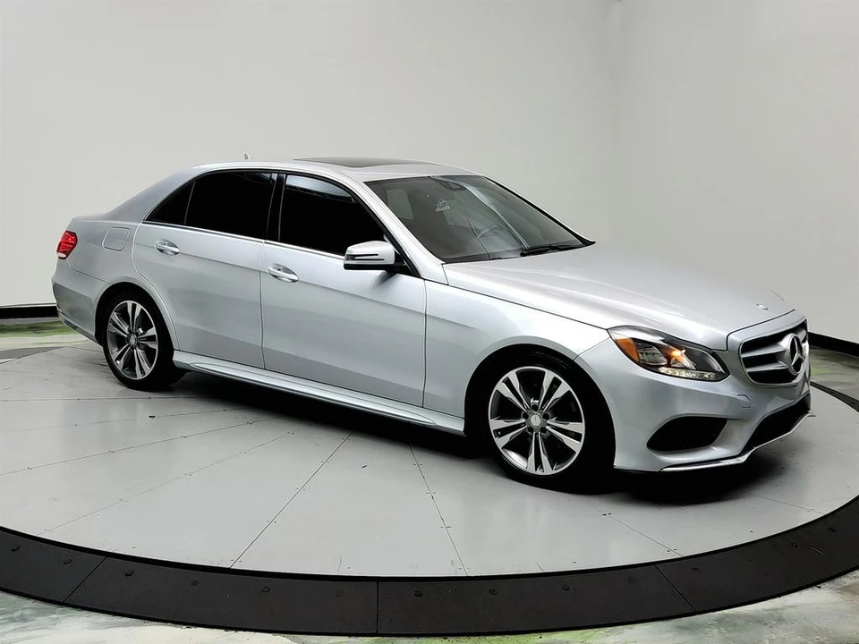 2016 Mercedes-Benz W212 E-Class - Image 3 of 12