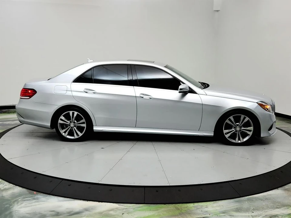 2016 Mercedes-Benz W212 E-Class - Image 4 of 12