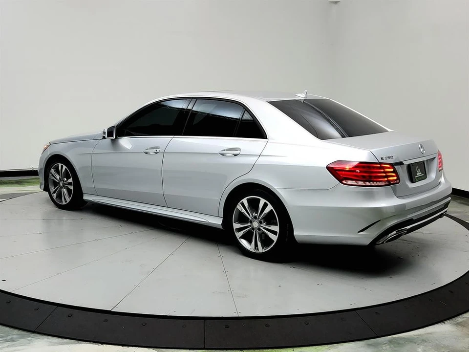 2016 Mercedes-Benz W212 E-Class - Image 7 of 12