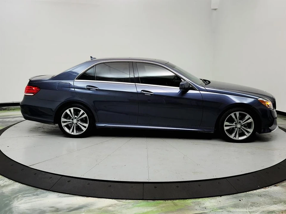 2016 Mercedes-Benz W212 E-Class - Image 4 of 12