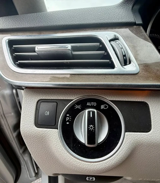 2016 Mercedes-Benz W212 E-Class - Image 20 of 20