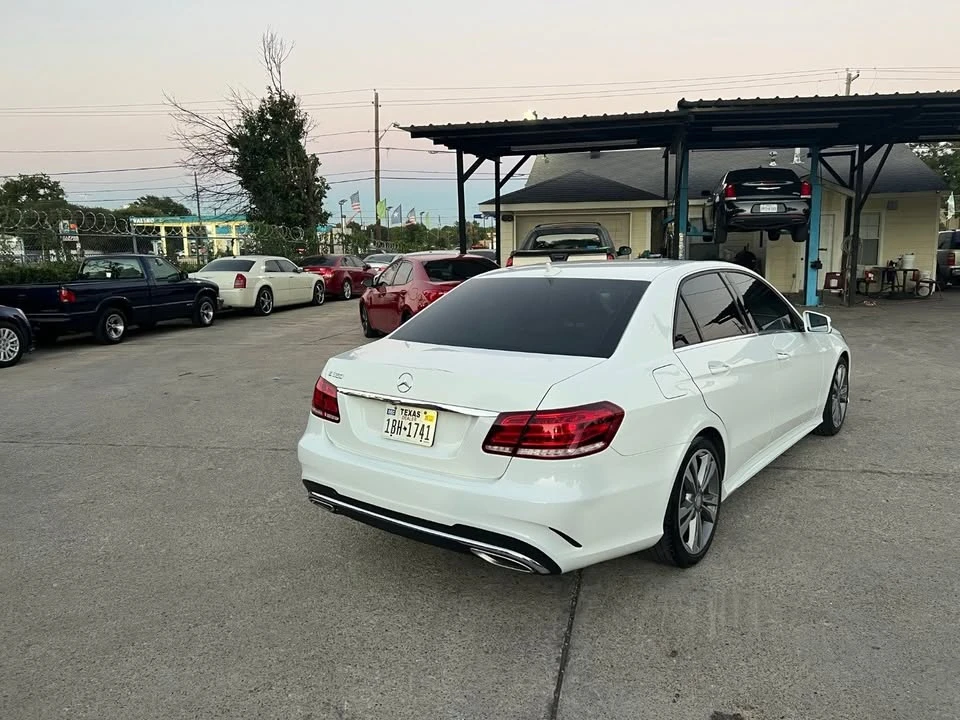 2016 Mercedes-Benz W212 E-Class - Image 12 of 20