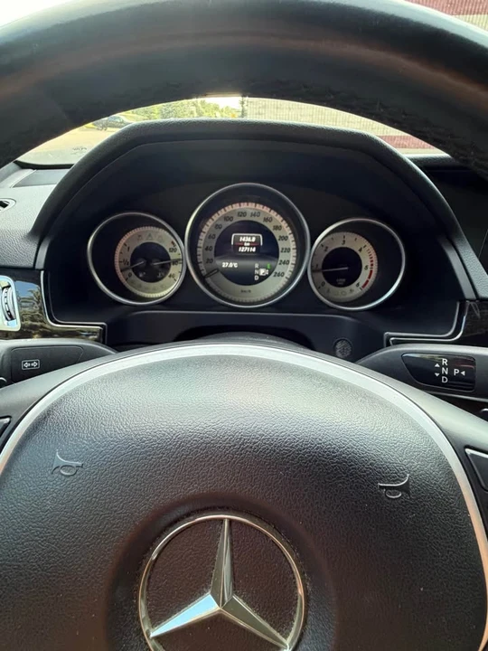 2016 Mercedes-Benz W212 E-Class - Image 15 of 18