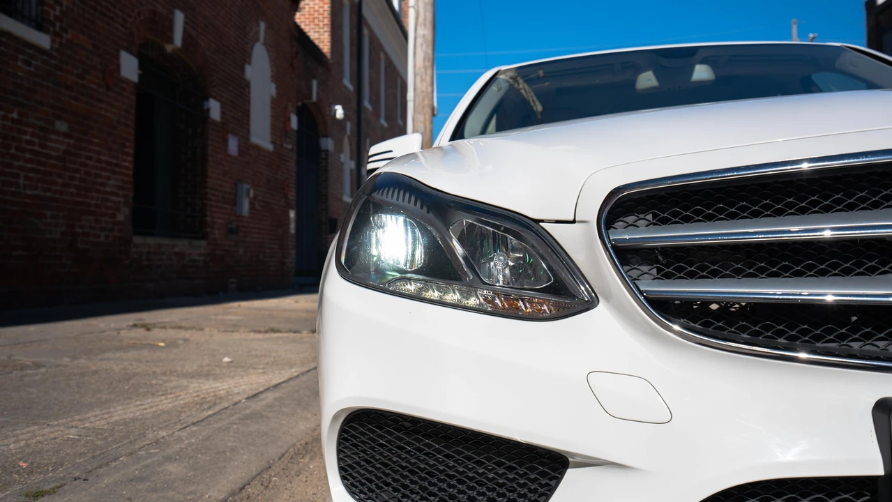 2016 Mercedes-Benz W212 E-Class - Image 25 of 31