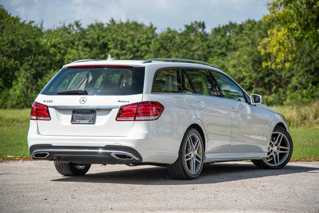 2016 Mercedes-Benz W212 E-Class - Image 14 of 27