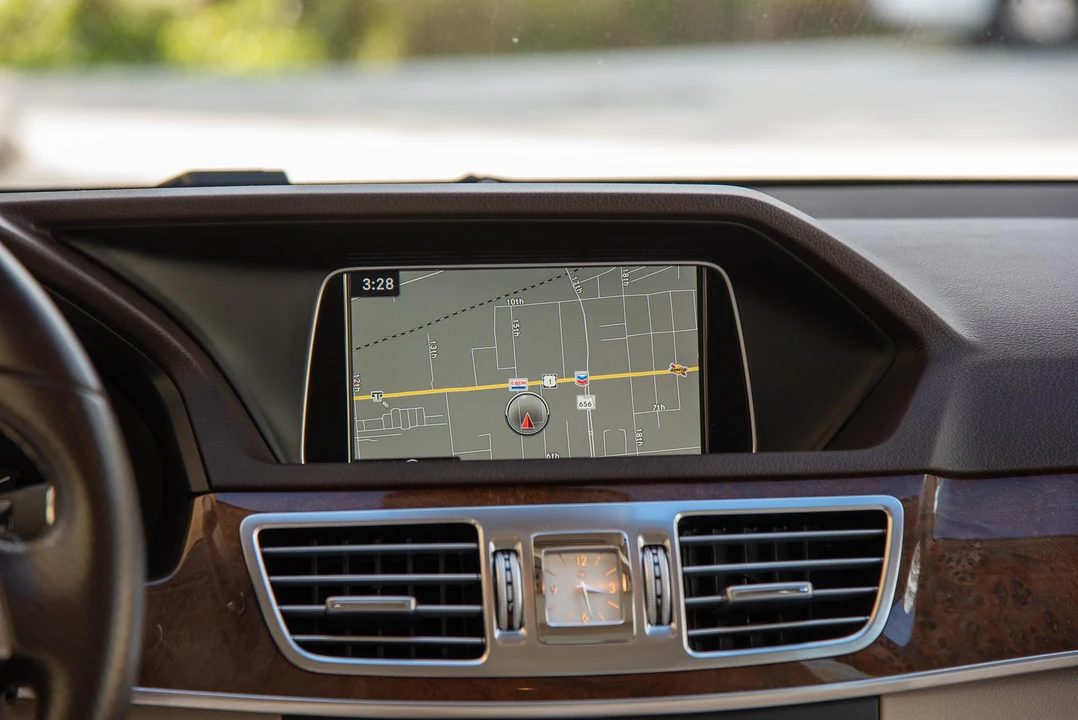 2016 Mercedes-Benz W212 E-Class - Image 27 of 27