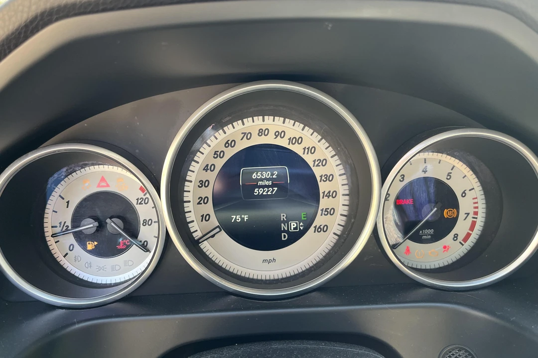 2016 Mercedes-Benz W212 E-Class - Image 9 of 9