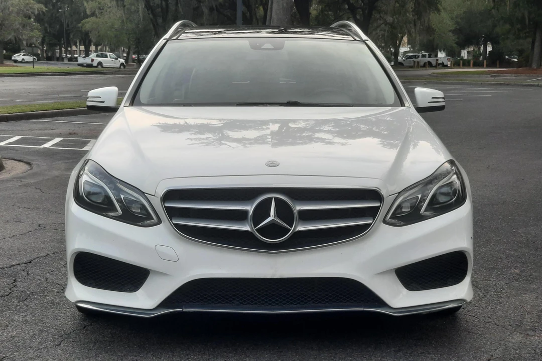 2016 Mercedes-Benz W212 E-Class - Image 2 of 31