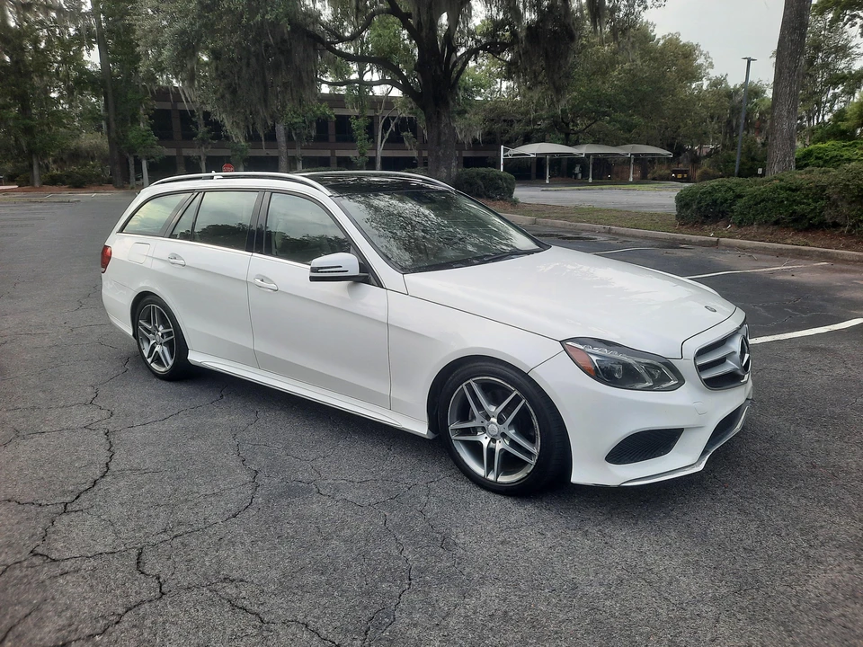 2016 Mercedes-Benz W212 E-Class - Image 21 of 31