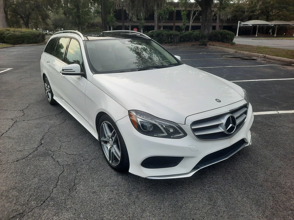 2016 Mercedes-Benz W212 E-Class - Image 25 of 31