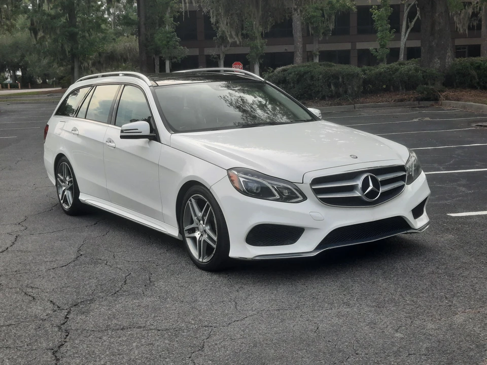 2016 Mercedes-Benz W212 E-Class - Image 24 of 31