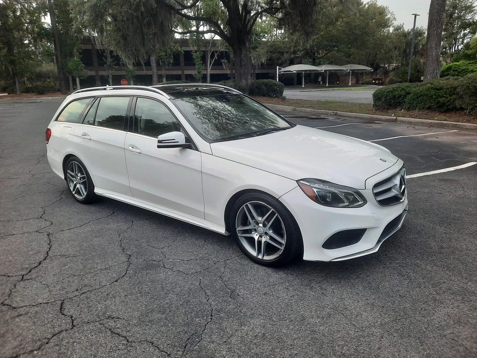 2016 Mercedes-Benz W212 E-Class - Image 23 of 31