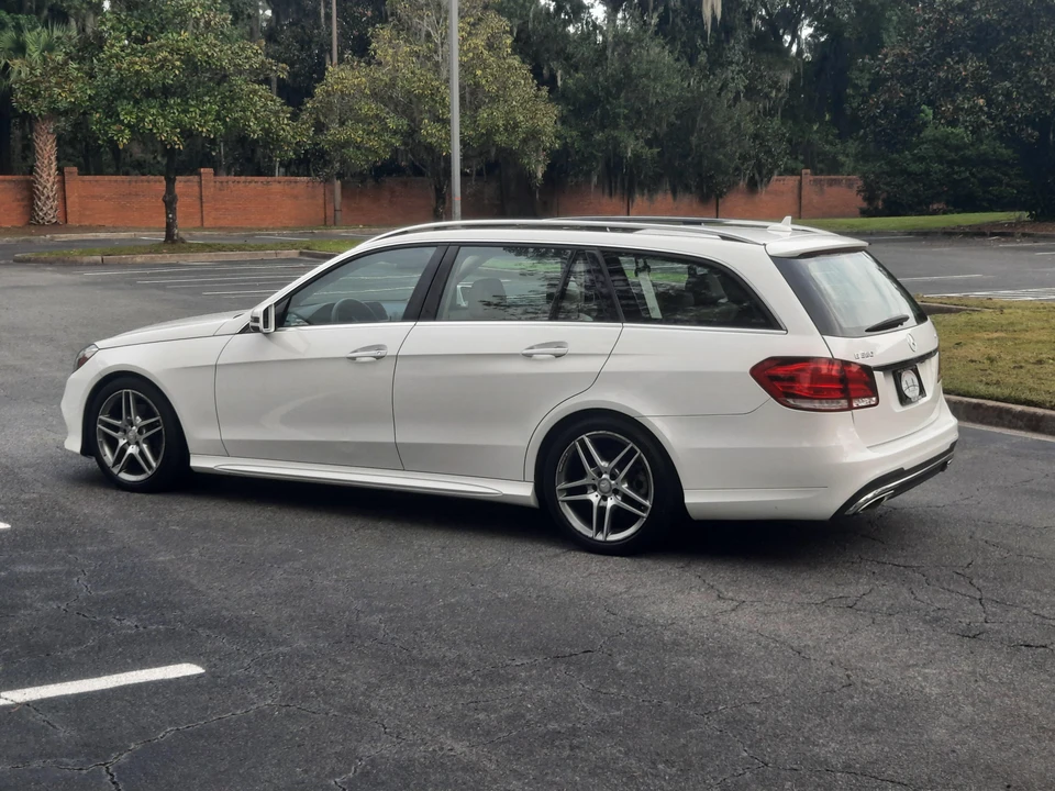 2016 Mercedes-Benz W212 E-Class - Image 13 of 31