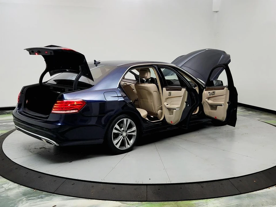 2016 Mercedes-Benz W212 E-Class - Image 11 of 21