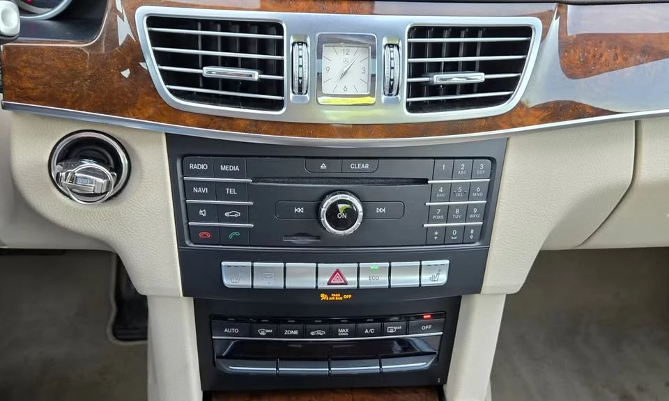 2016 Mercedes-Benz W212 E-Class - Image 6 of 8