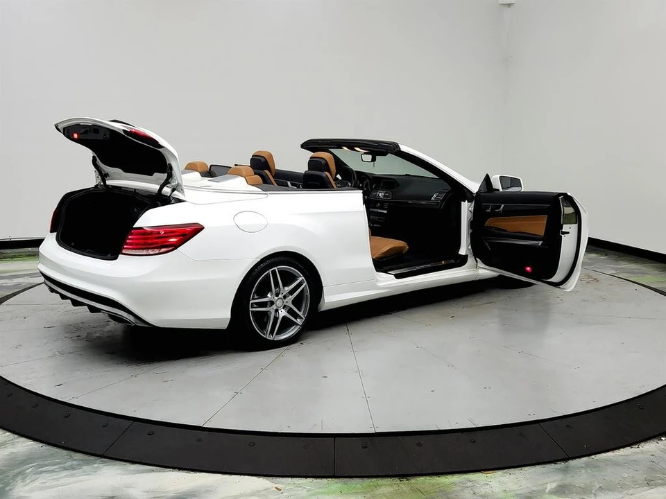 2016 Mercedes-Benz W212 E-Class - Image 11 of 21