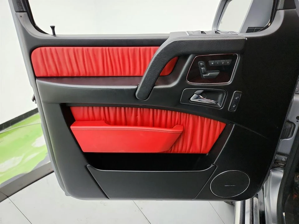 2016 Mercedes-Benz - Image 24 of 31