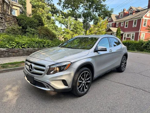 2016 Mercedes-Benz GLA 250 4MATIC Sport Utility 4D