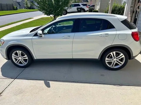 2016 Mercedes-Benz GLA