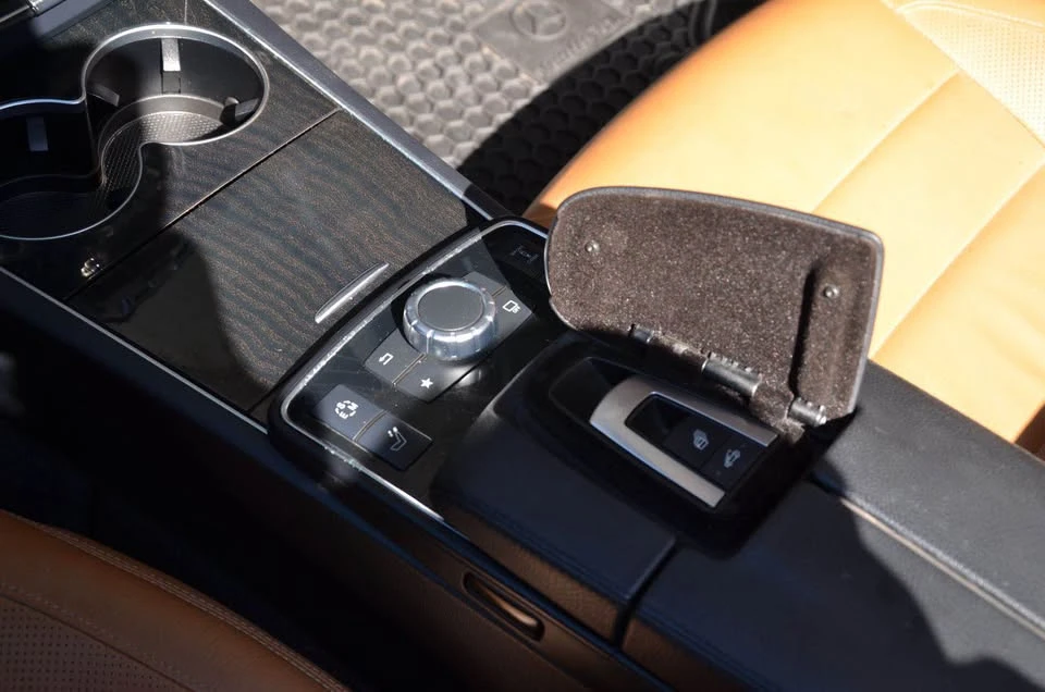 2016 Mercedes-Benz W212 E-Class - Image 9 of 13