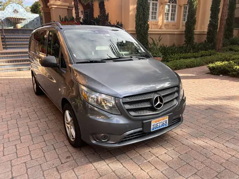 2016 Mercedes-Benz Metris Passenger Van