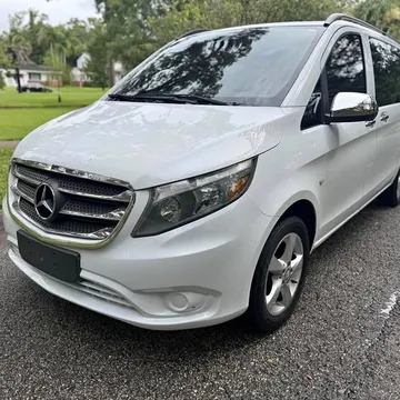2016 Mercedes-Benz Metris Passenger Van 4D