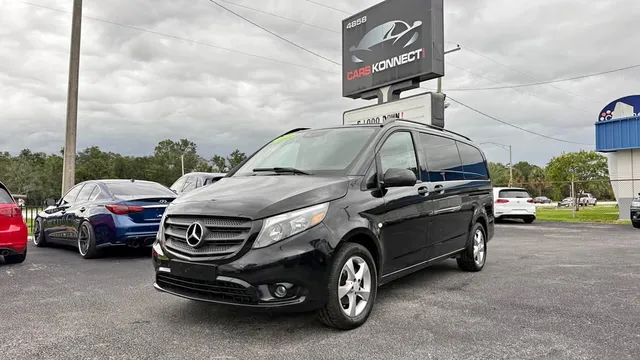 2016 Mercedes-Benz Metris Passenger Van 4D