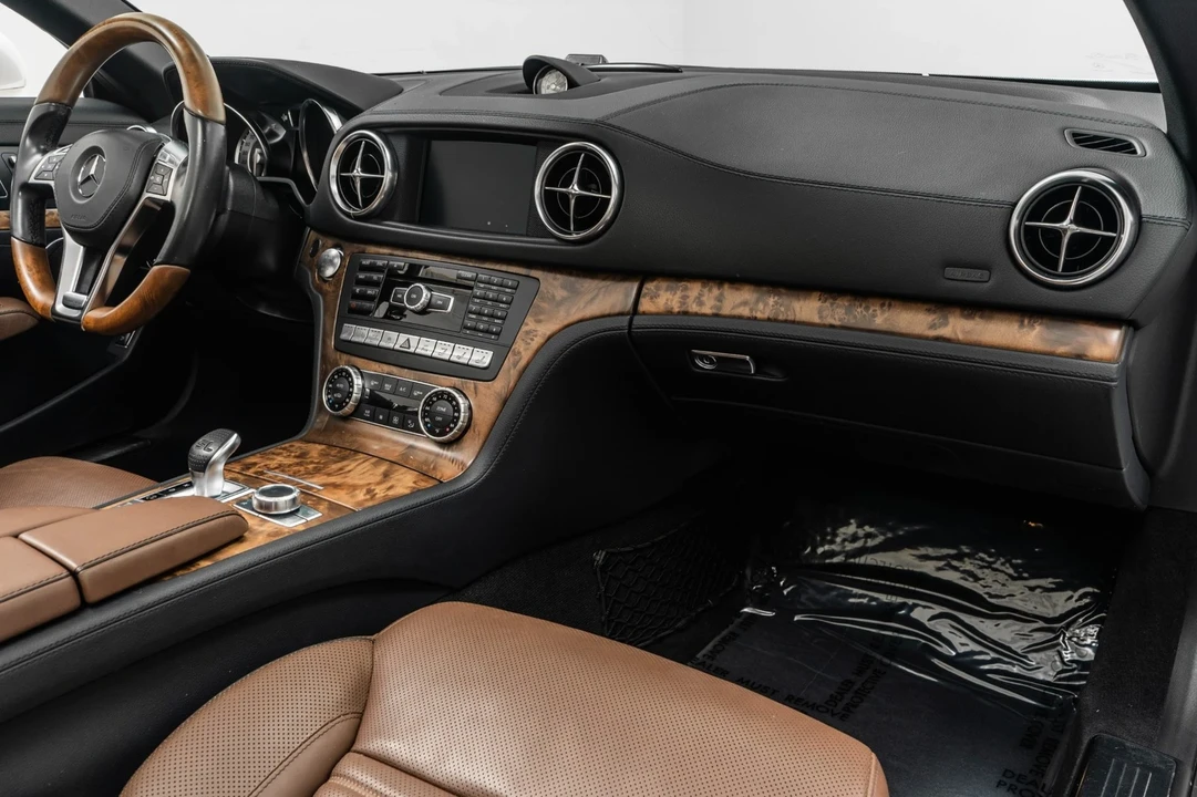 2016 Mercedes-Benz R231 SL-Class - Image 15 of 21