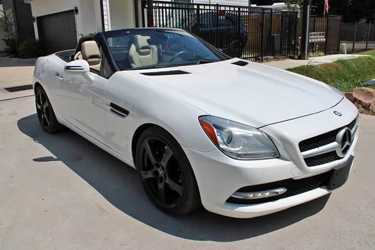 2016 Mercedes-Benz SLK 300
