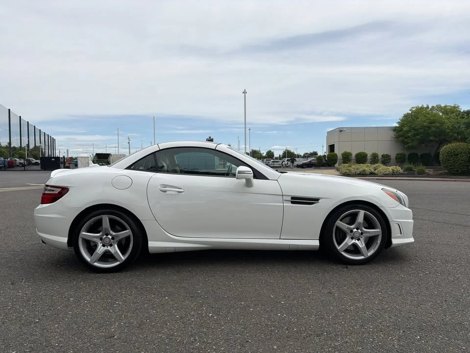 2016 Mercedes-Benz R172 SLC-Class - Image 9 of 20
