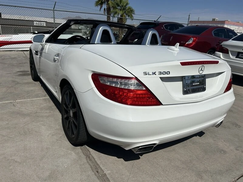 2016 Mercedes-Benz R172 SLC-Class - Image 11 of 31