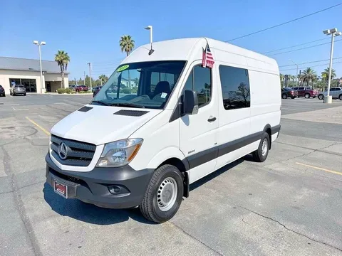 2016 Mercedes-Benz Sprinter 2500 Crew