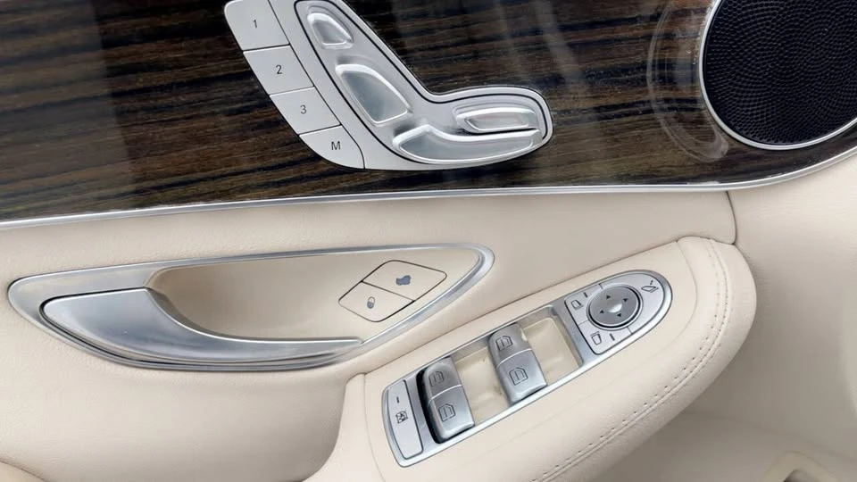 2016 Mercedes-Benz W205 C-Class - Image 11 of 20