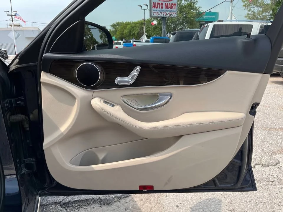 2016 Mercedes-Benz W205 C-Class - Image 14 of 17