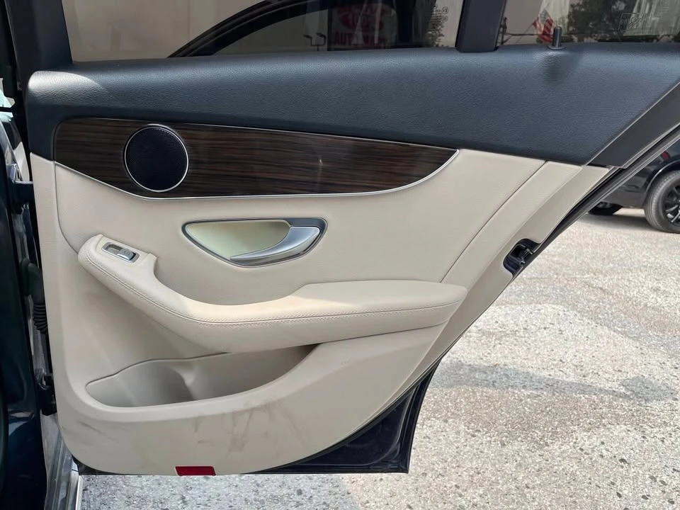 2016 Mercedes-Benz W205 C-Class - Image 15 of 17