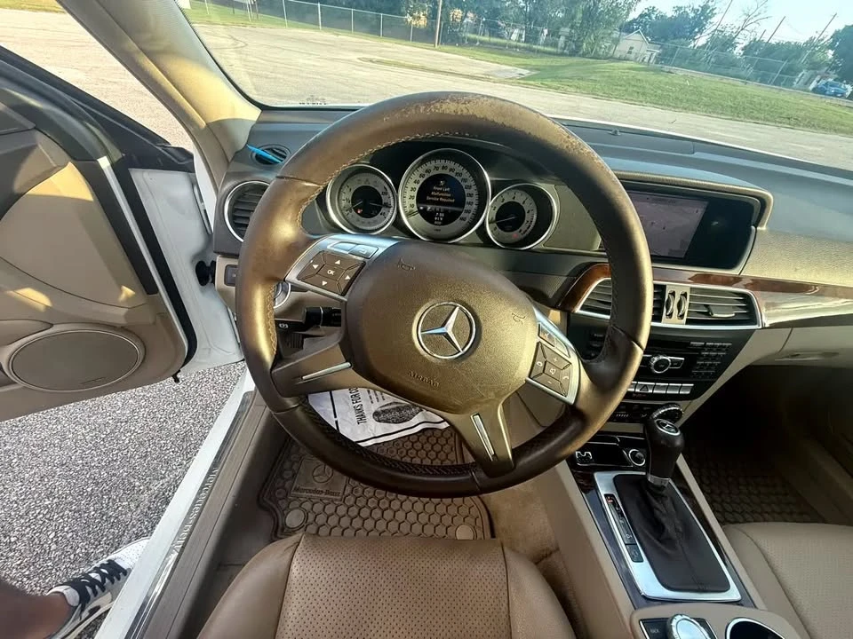 2016 Mercedes-Benz W205 C-Class - Image 9 of 9