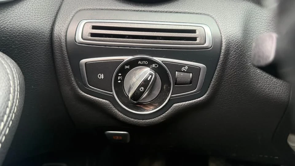 2016 Mercedes-Benz W205 C-Class - Image 16 of 18