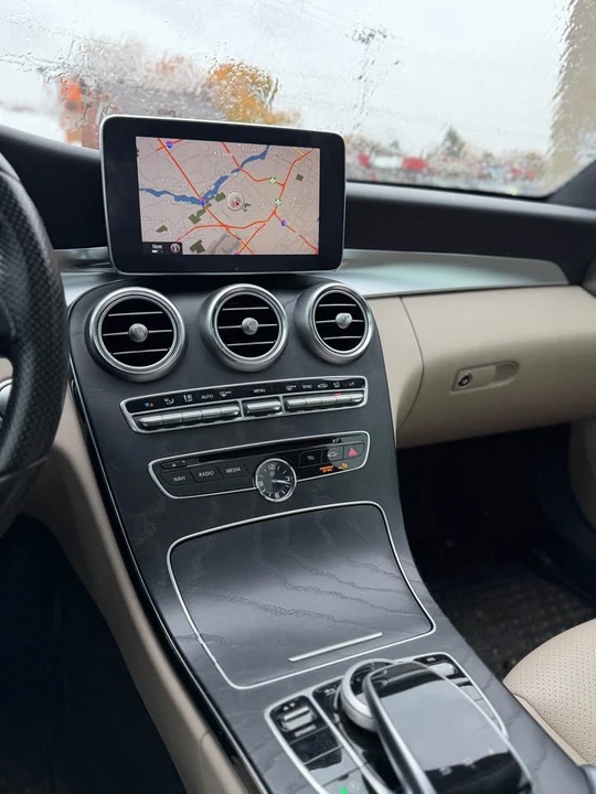 2016 Mercedes-Benz W205 C-Class - Image 7 of 14
