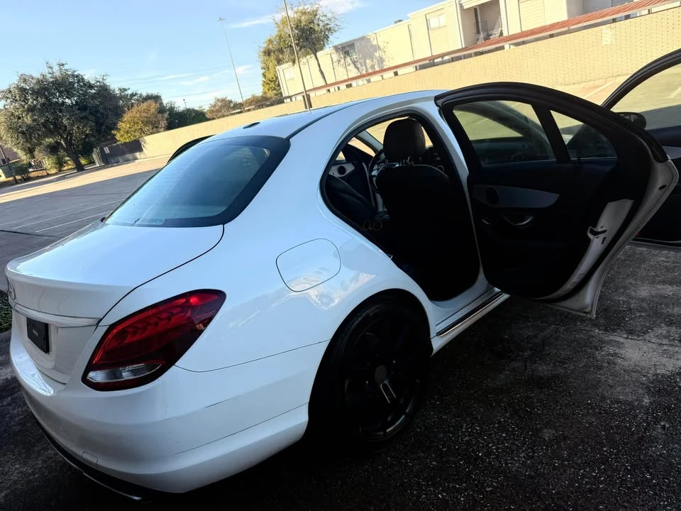 2016 Mercedes-Benz W205 C-Class - Image 3 of 17