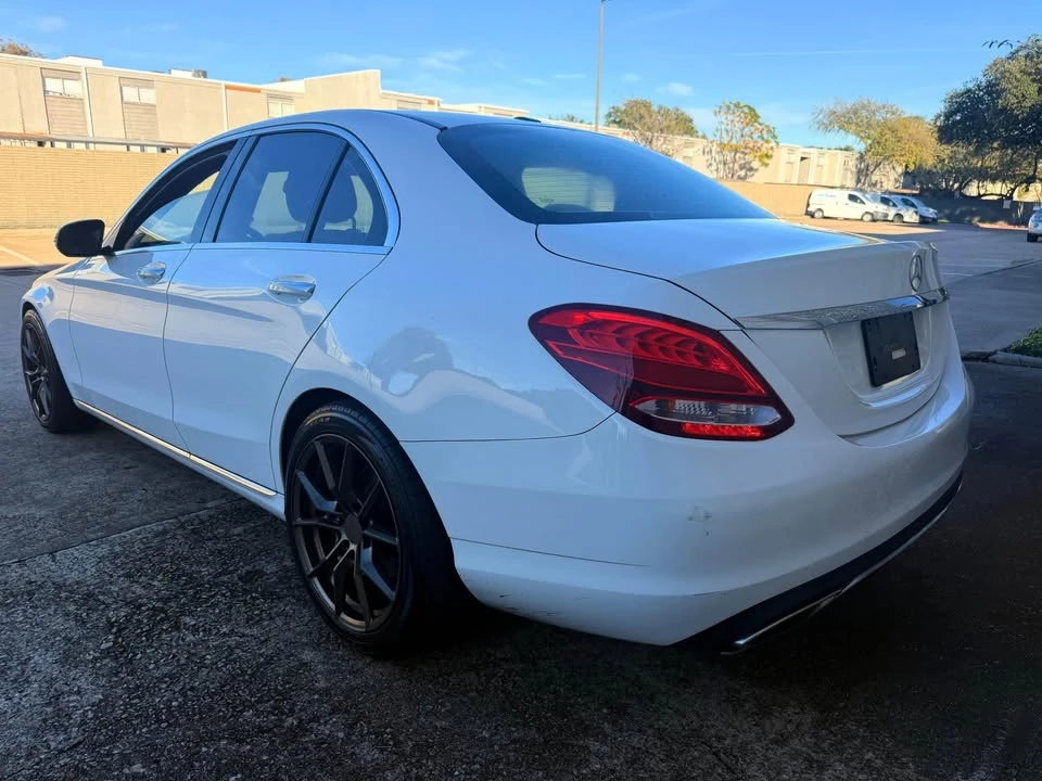 2016 Mercedes-Benz W205 C-Class - Image 11 of 17