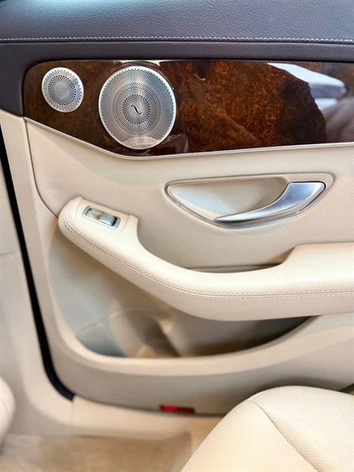 2016 Mercedes-Benz W205 C-Class - Image 16 of 19