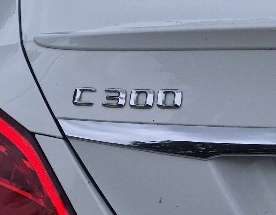 2016 Mercedes-Benz W205 C-Class - Image 7 of 11