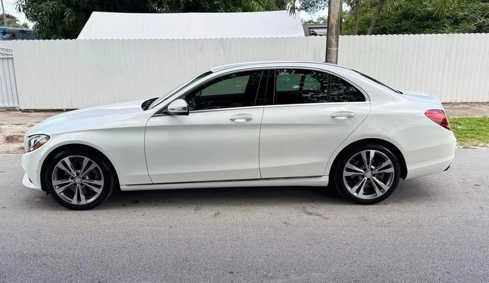 2016 Mercedes-Benz W205 C-Class - Image 8 of 18