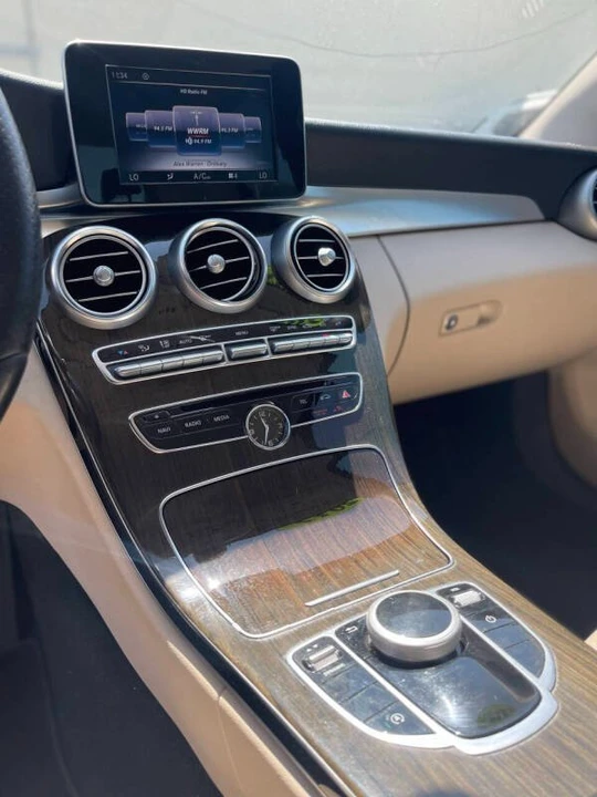2016 Mercedes-Benz W205 C-Class - Image 11 of 20